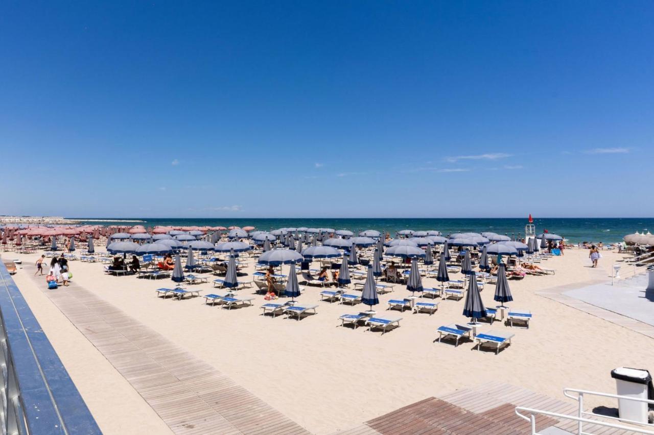 Levante Apartment And Room Bari Exteriér fotografie