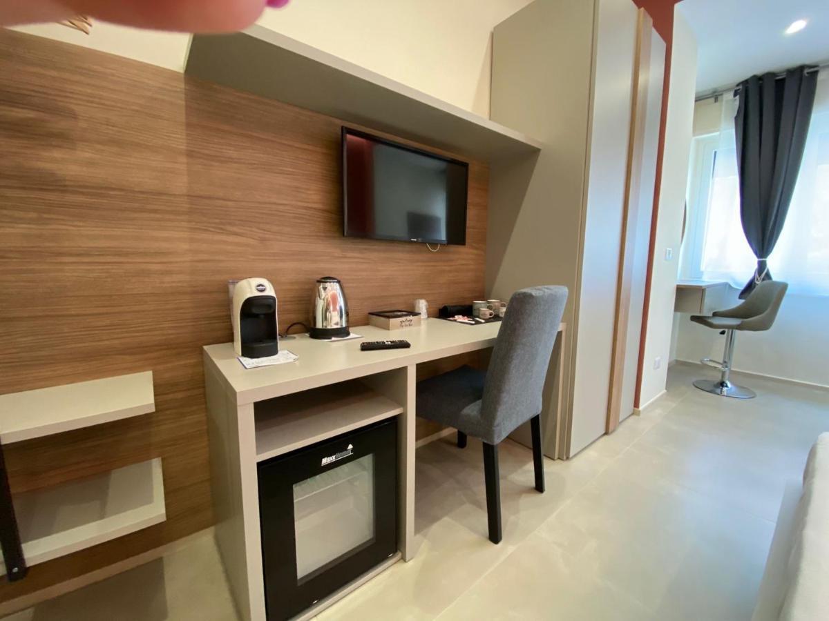 Levante Apartment And Room Bari Exteriér fotografie